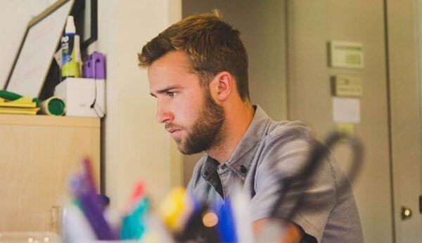 Электронная